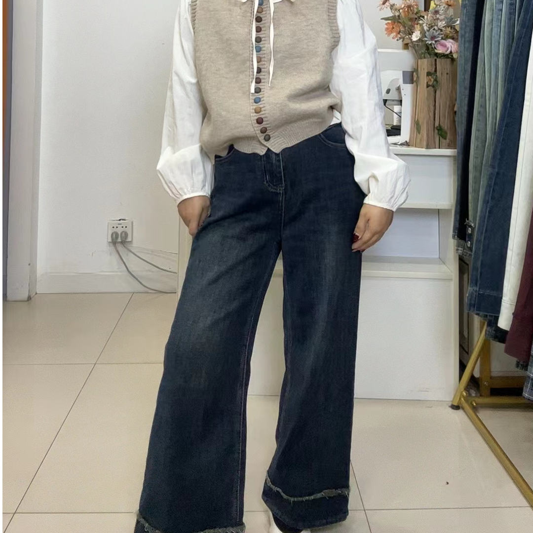 秋季深蓝色九分牛仔裤