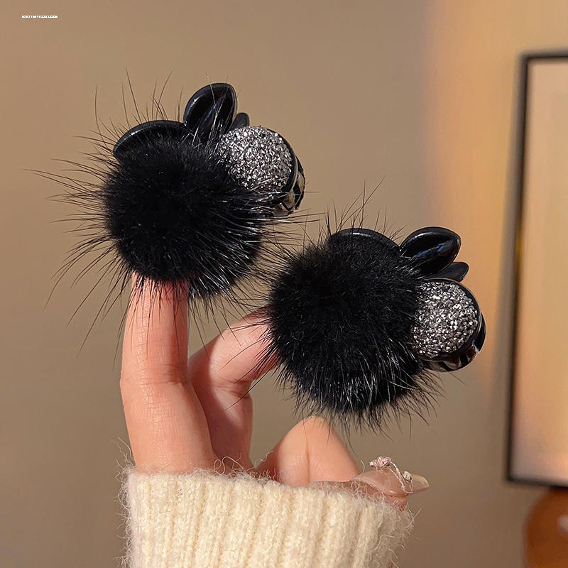 新款质感樱桃毛球抓夹夹子气质少女2023发卡发饰后脑勺百搭头饰