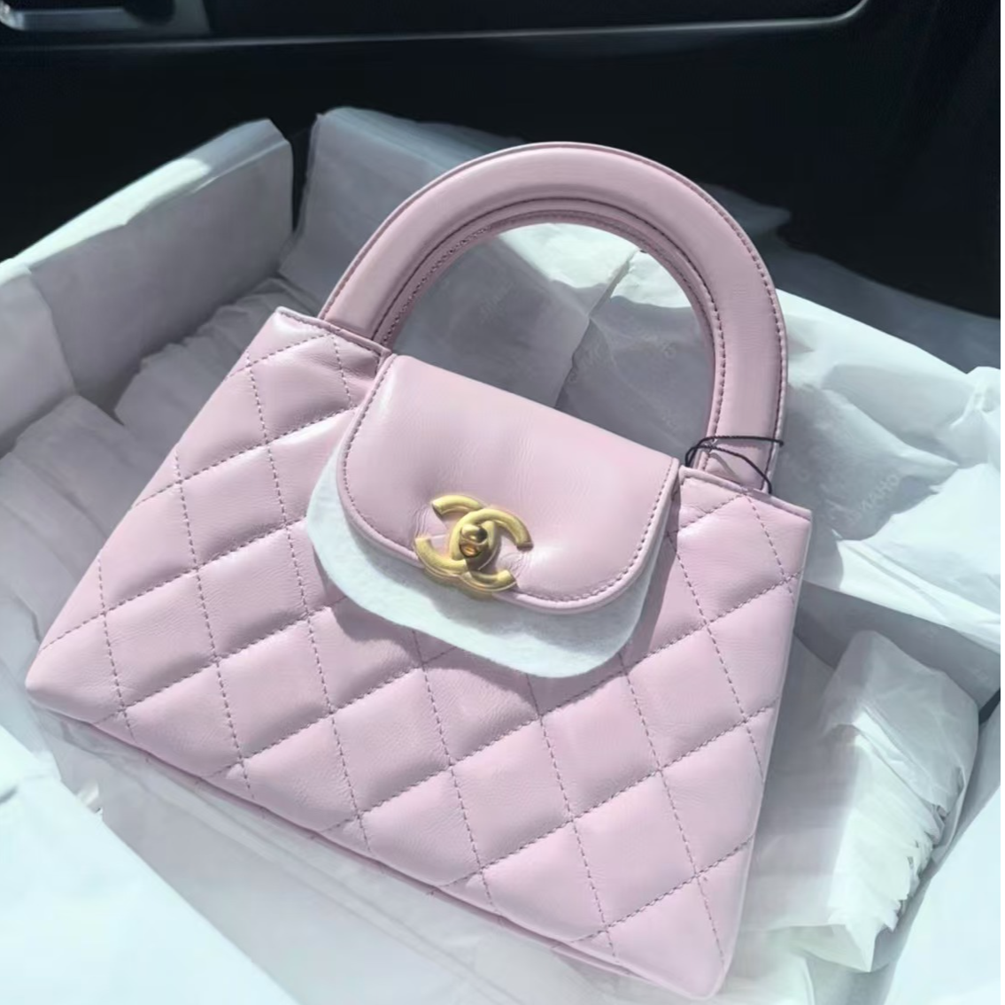 全新未使用 Chanel/香奈儿 香奈儿浅粉紫色kelly大号手柄包芯片款
