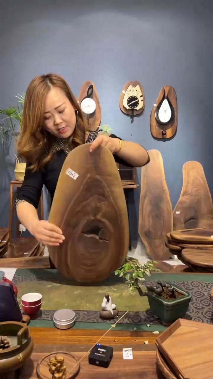 【闪购商品】黑胡桃7012碳洞