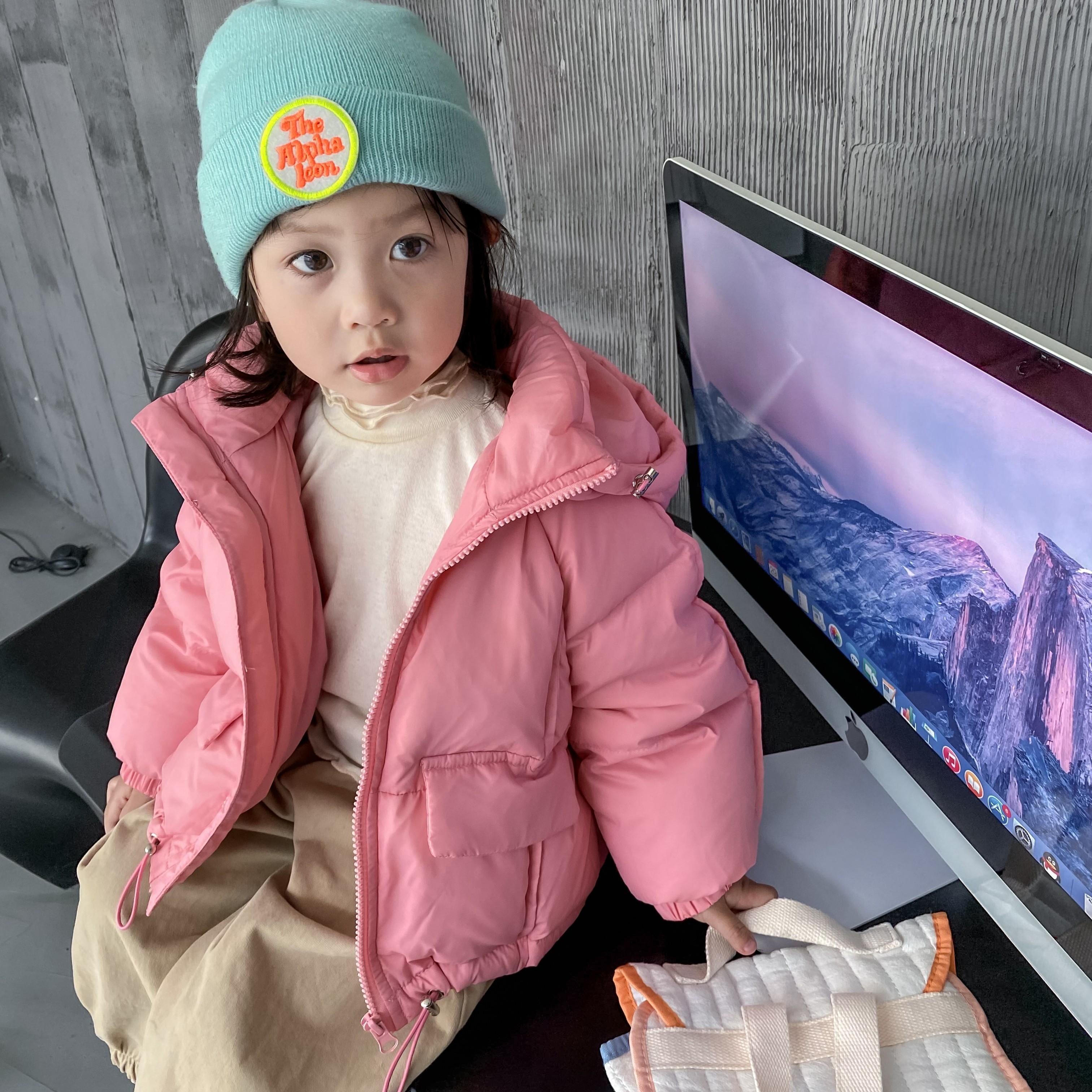 2024儿童新款白鸭绒加厚洋气时尚小中大童连帽保暖羽绒服冬季童装