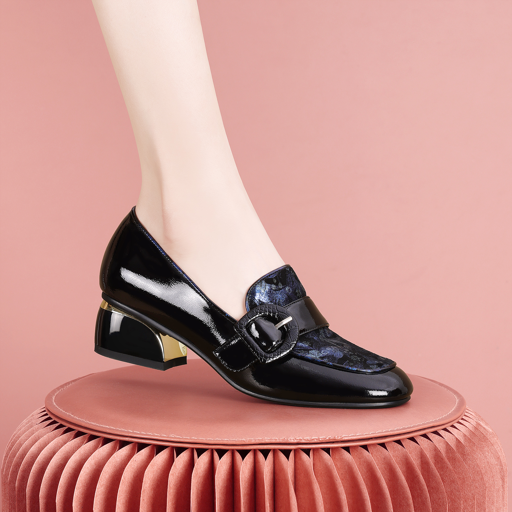 梵芮诗新款2024年秋季方头轻奢时尚原创手工粗跟低跟女单鞋-H1055