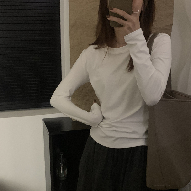吴CC 秋款圆领显瘦百搭ins纯色打底衫长袖上衣T