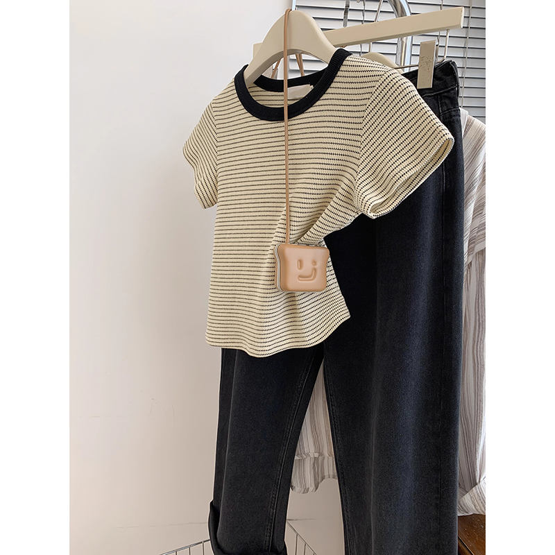 条纹正肩短袖t恤女夏季夏设计感小众小个子短款体恤上衣2024新款