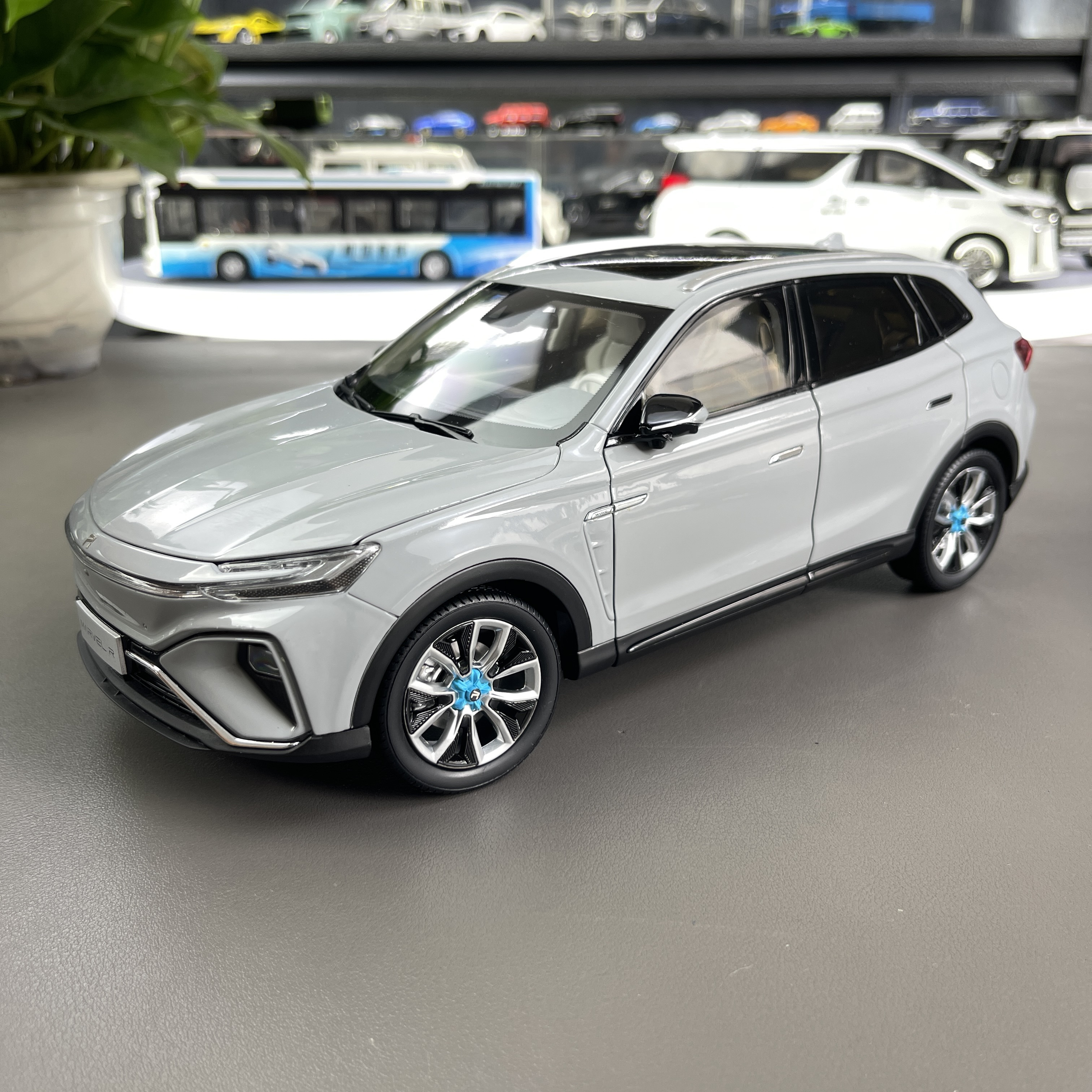 飞凡Marvel R合金仿真汽车模型