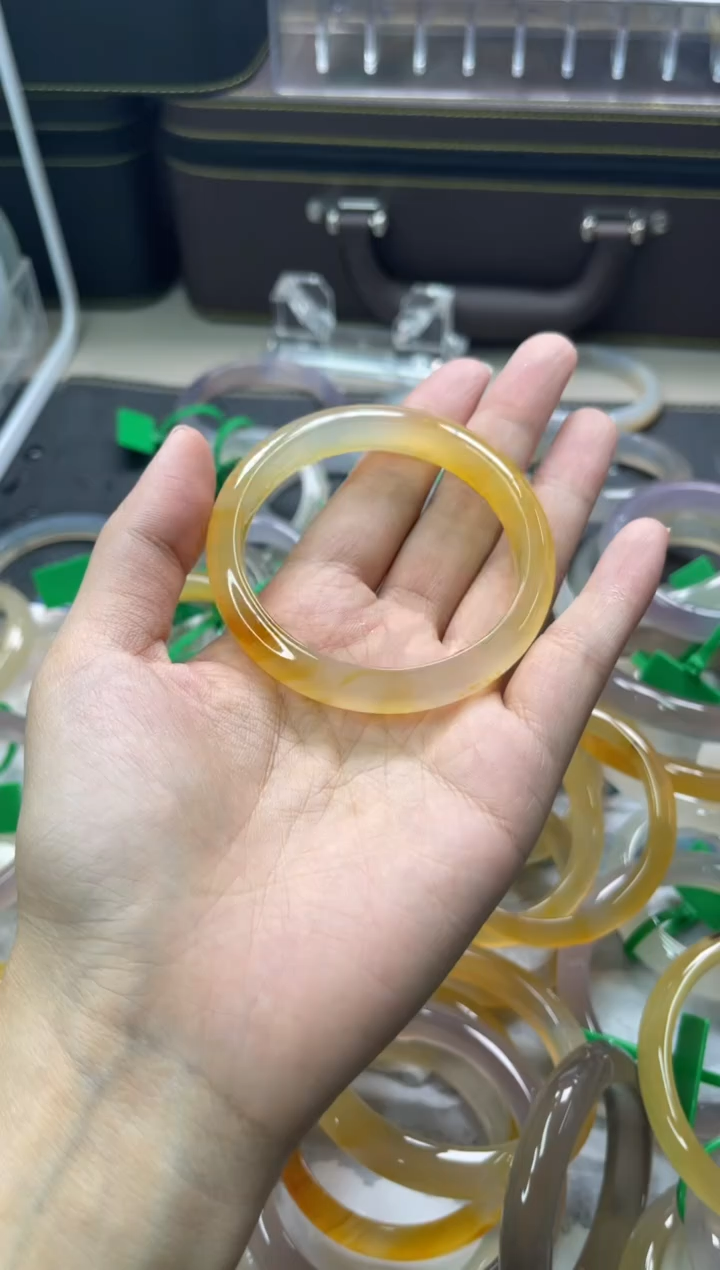 【闪购商品】玛瑙/玉髓手镯未镶嵌4223