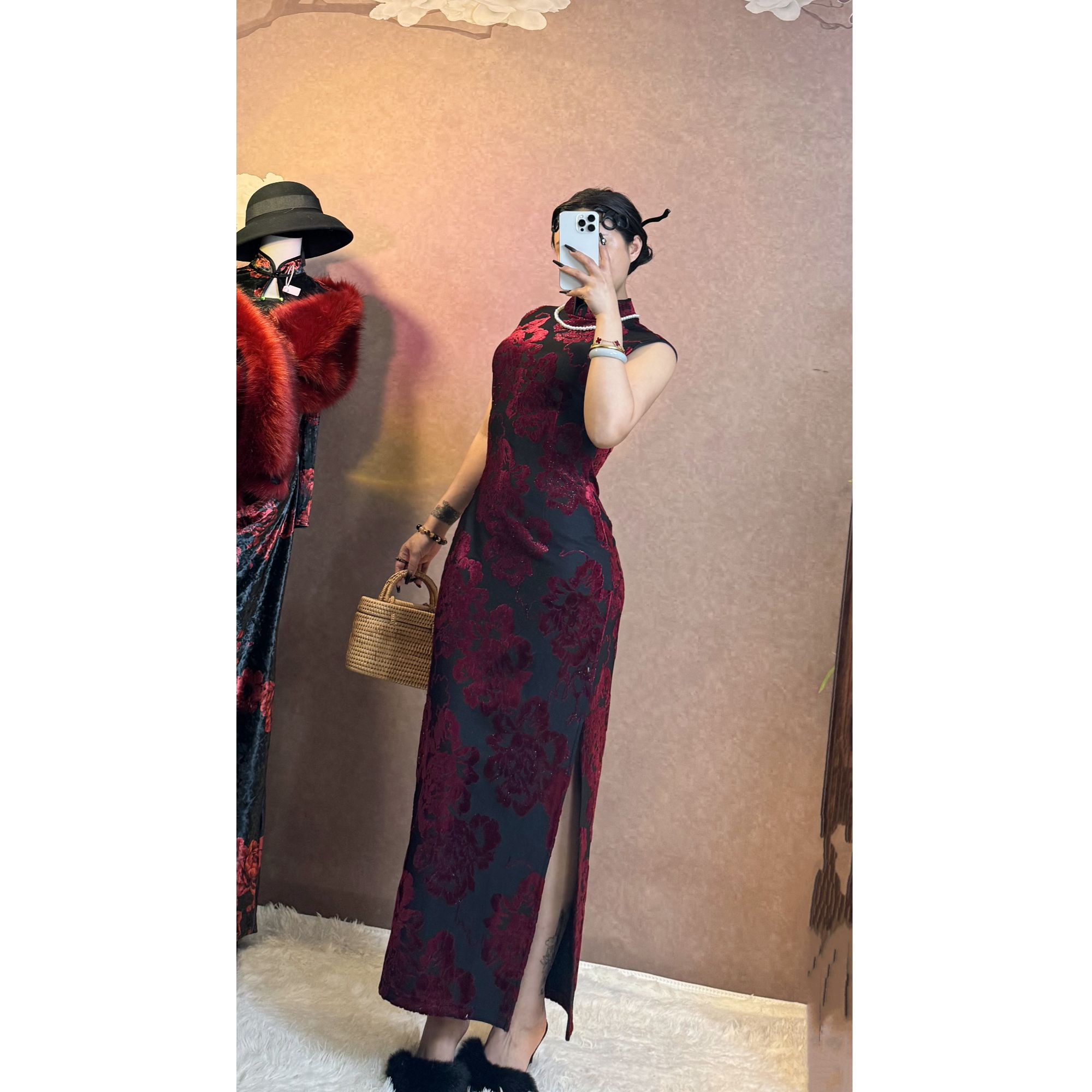 四月芳菲【大红花】丝绒高弹显瘦气质复古日常休闲新中式加绒长旗袍