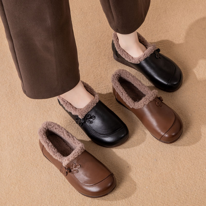 秋冬季妈妈鞋单鞋加绒保暖牛筋底皮鞋真皮软底平底防滑中老年女鞋