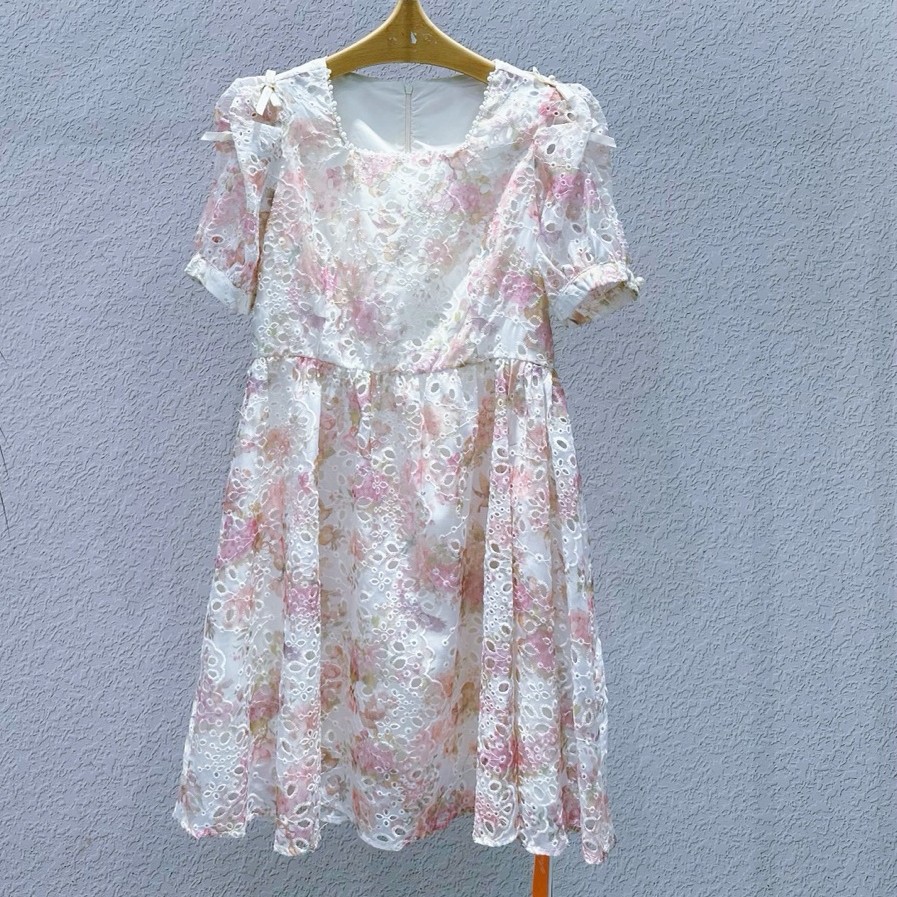 南油小吴新款夏女士网红长袖蕾丝连衣裙