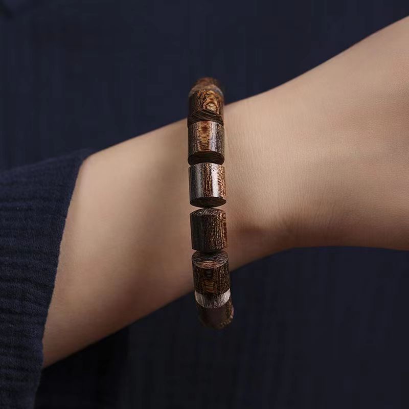 甜酷轻奢手串经典大气.