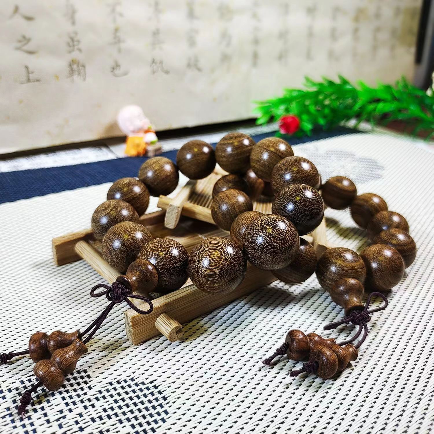 12mm气质经典圆珠手串.