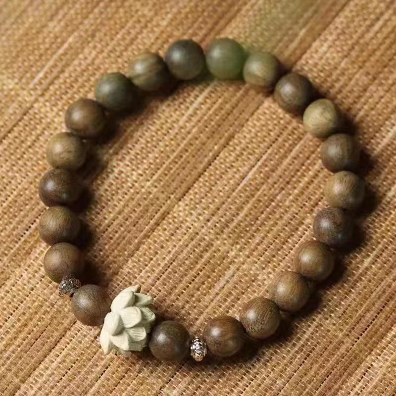 莲花扣手串经典大气.