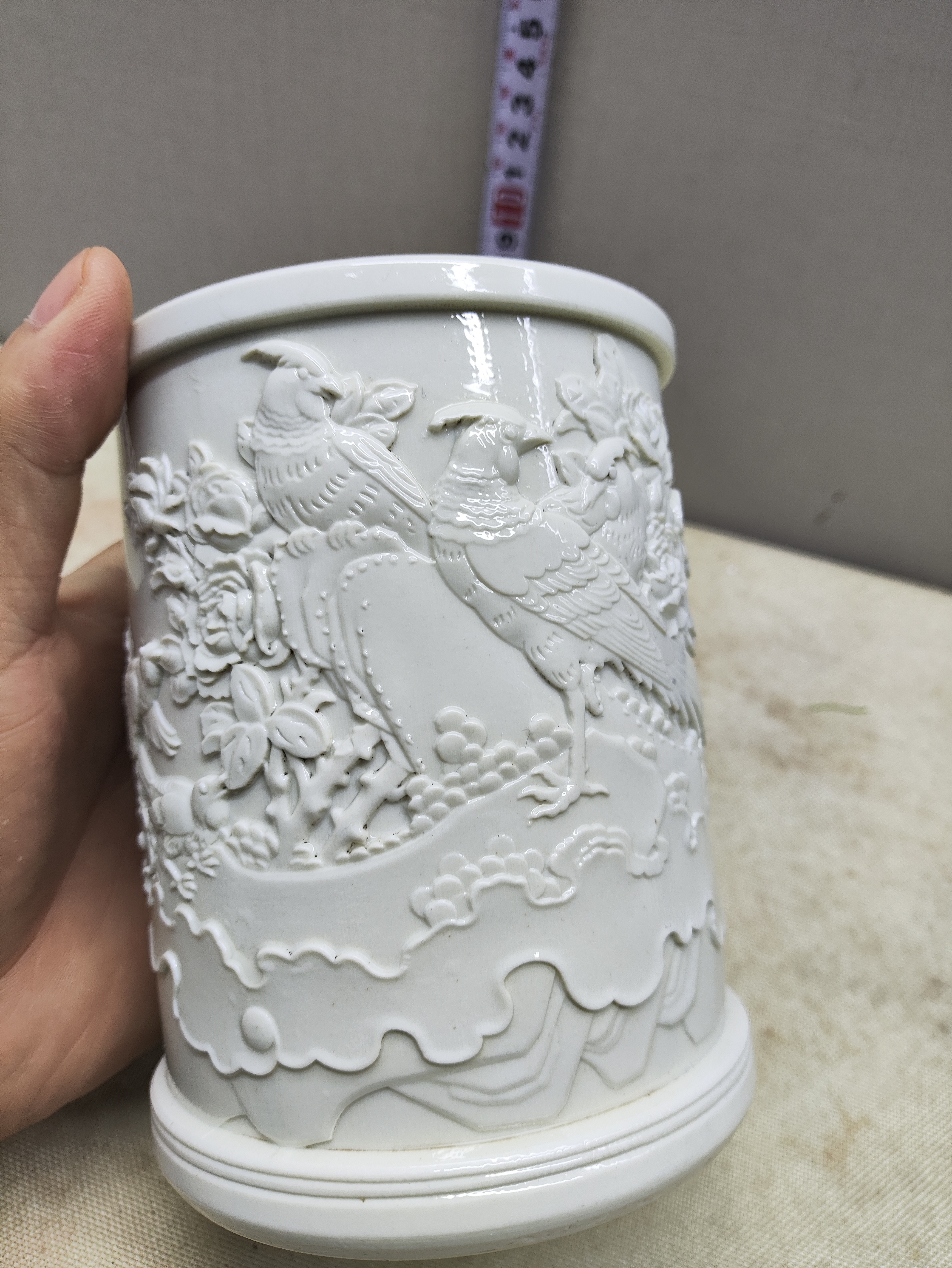 甜白笔筒花纹雕刻浮雕白瓷雕塑收藏品顺丰到付陶瓷工艺品