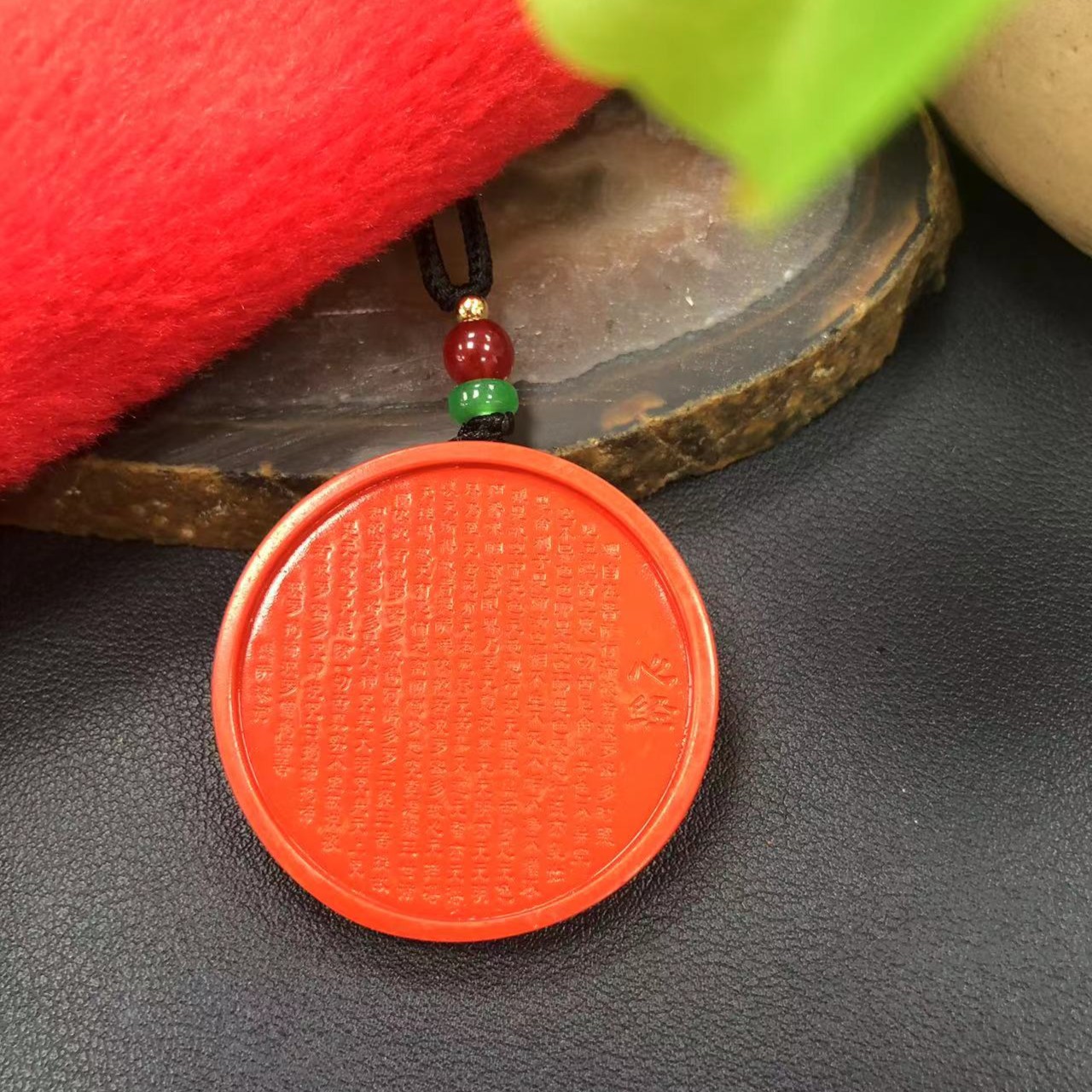 含辰砂工艺品【香港老天宝珠宝】ZL1121-收藏级-高提朱砂圆牌吊坠