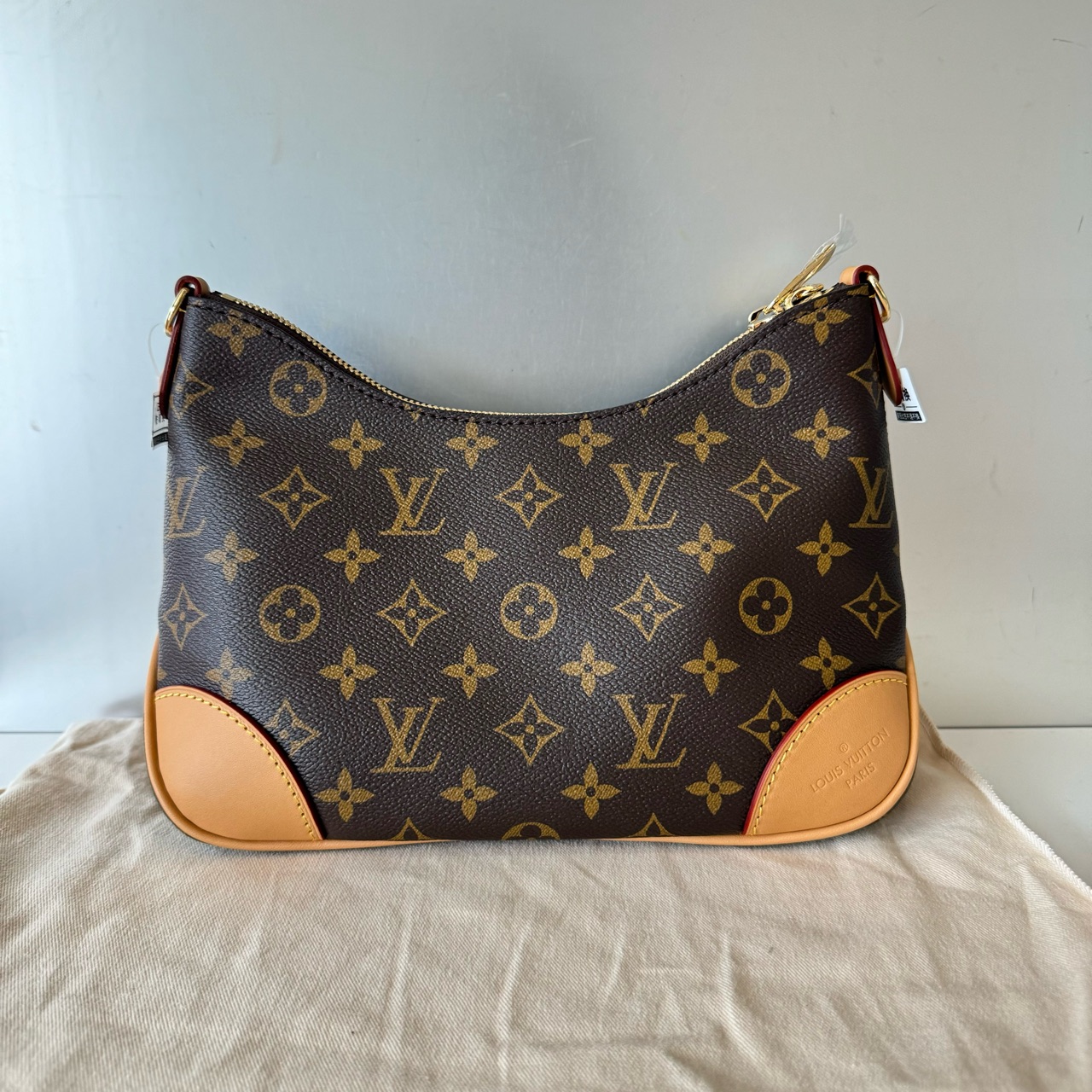 99新 LouisVuitton/路易威登 LV  黄牛角 闲置新 芯片款
