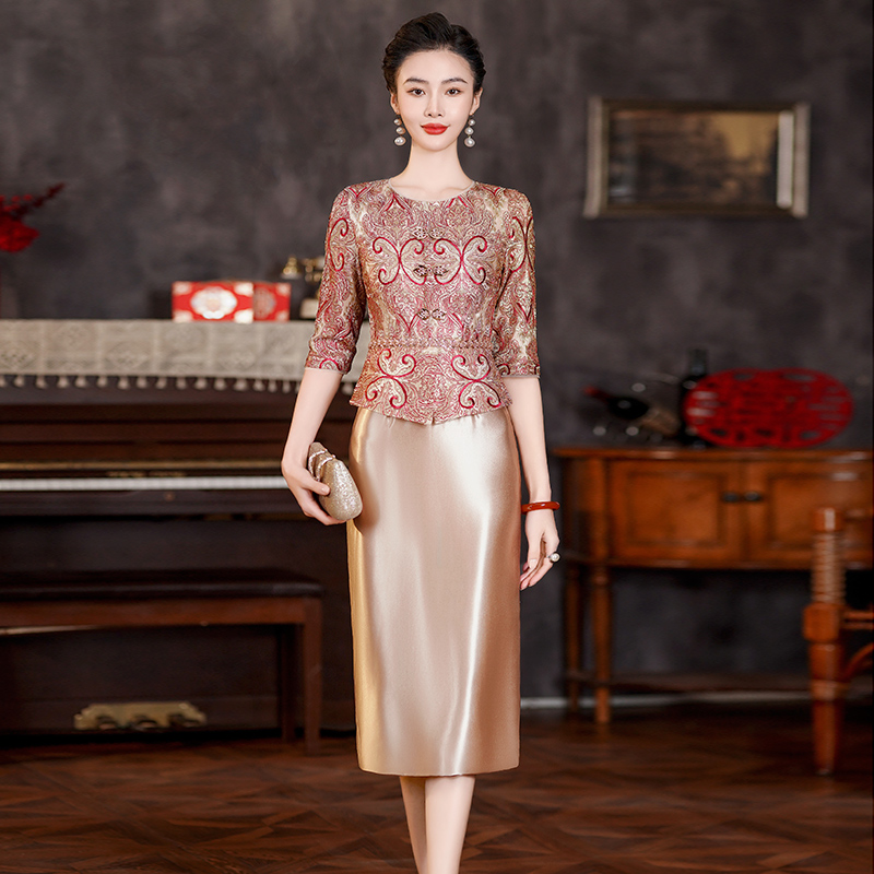2025新款香槟色妈妈婚宴装平时可穿气质高贵年轻喜婆婆婚礼晚礼服