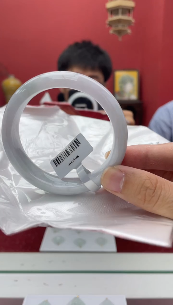 【闪购商品】翡翠手镯未镶嵌28手镯