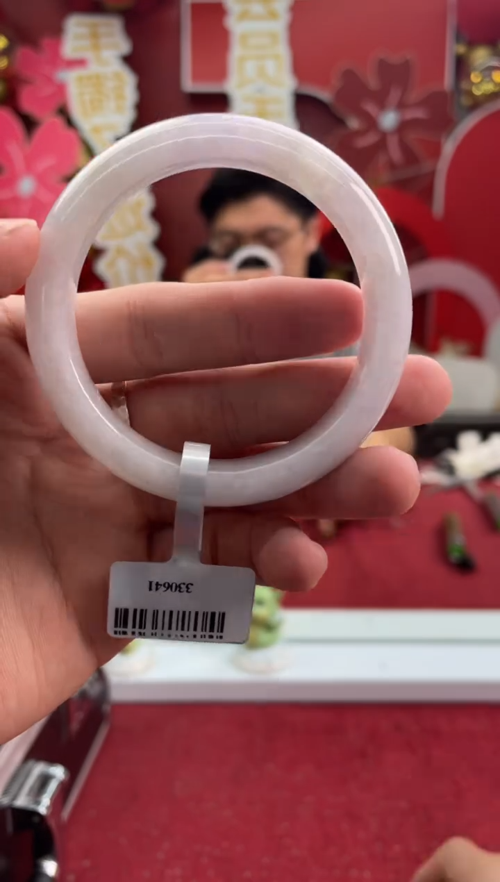 【闪购商品】翡翠手镯未镶嵌62手镯