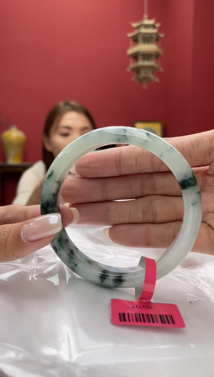 【闪购商品】翡翠手镯未镶嵌手镯