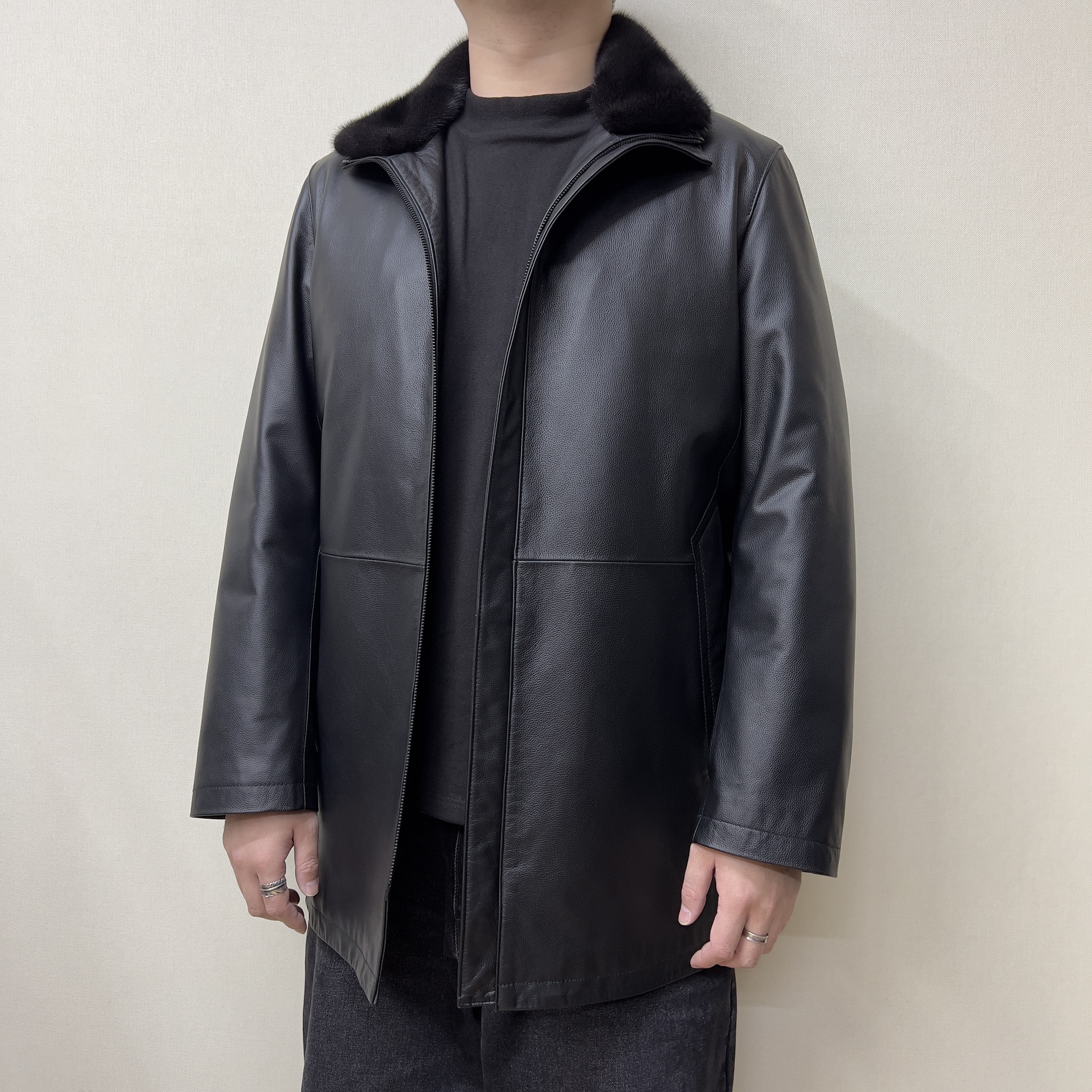 JY/玖憶水貂立翻领 羽绒可脱卸内胆 头层牛皮中长款休闲外套 8228