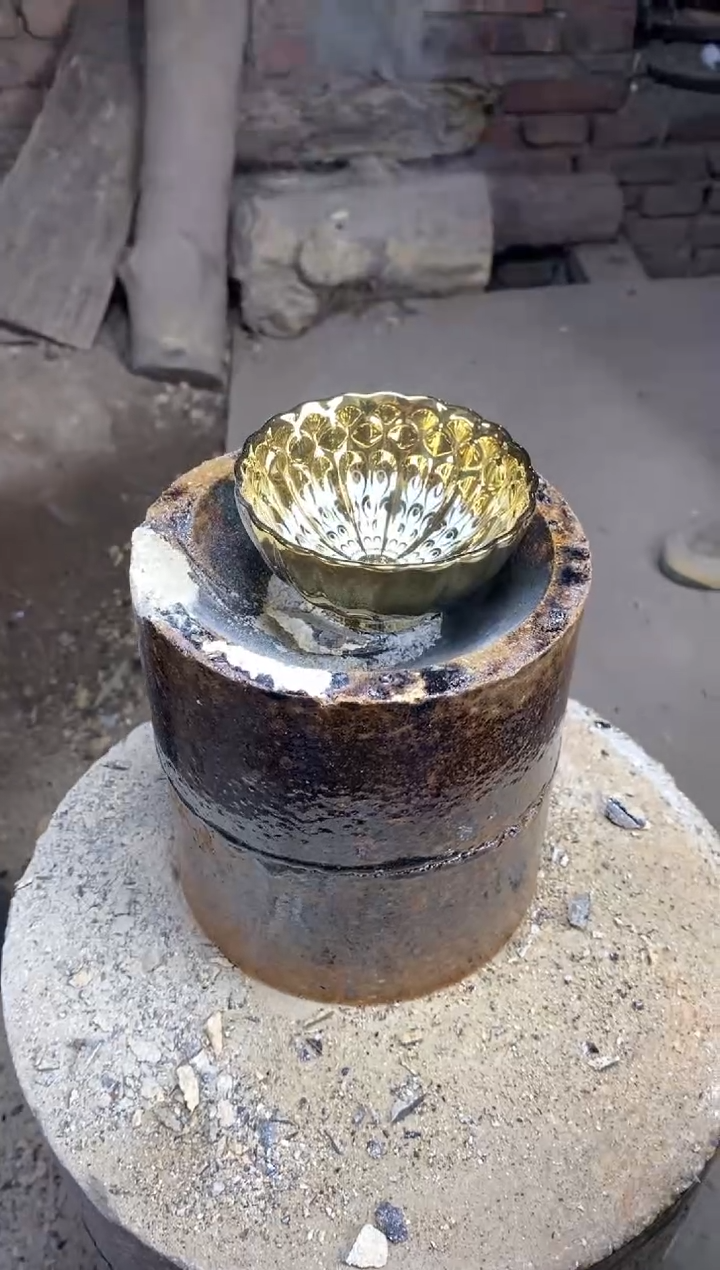 【闪购商品】陶瓷金孔雀开屏 A 平口（配礼盒证书）