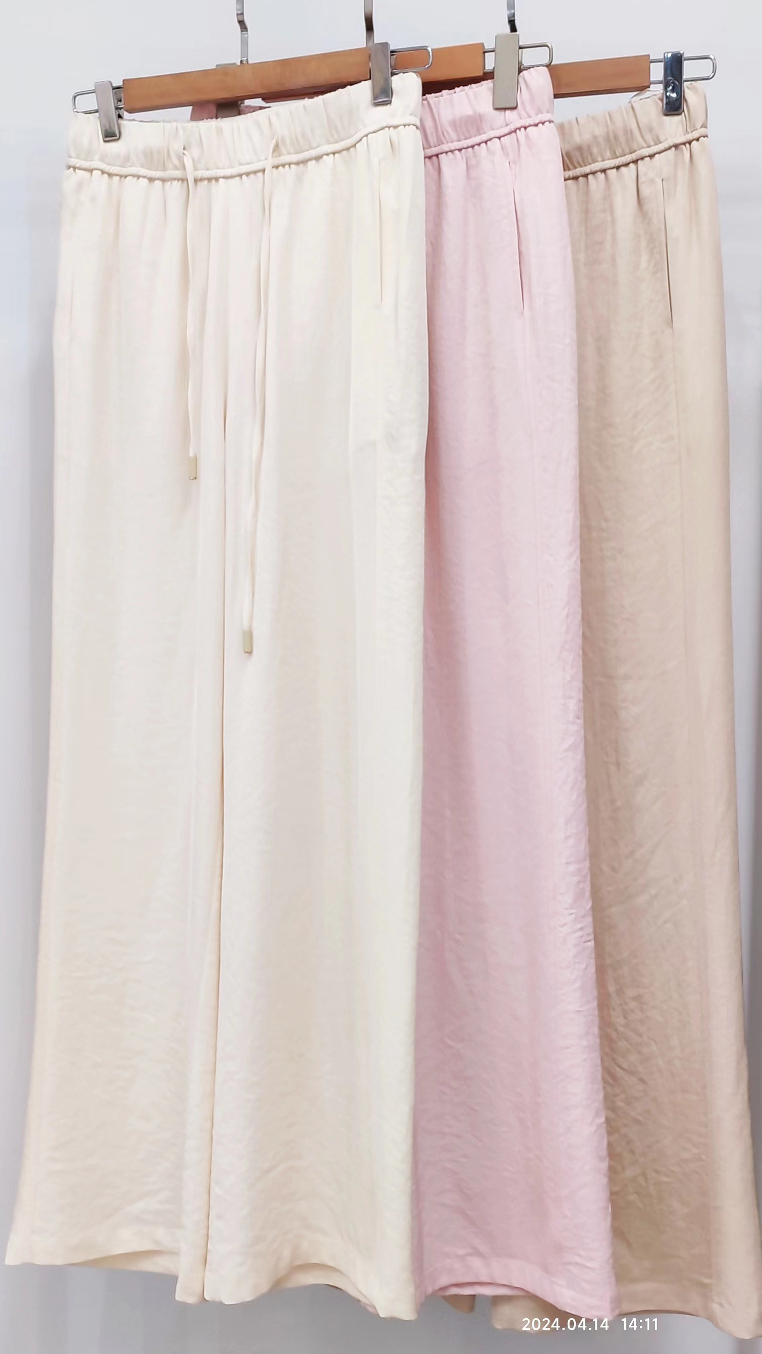 2024新款百搭直筒裤