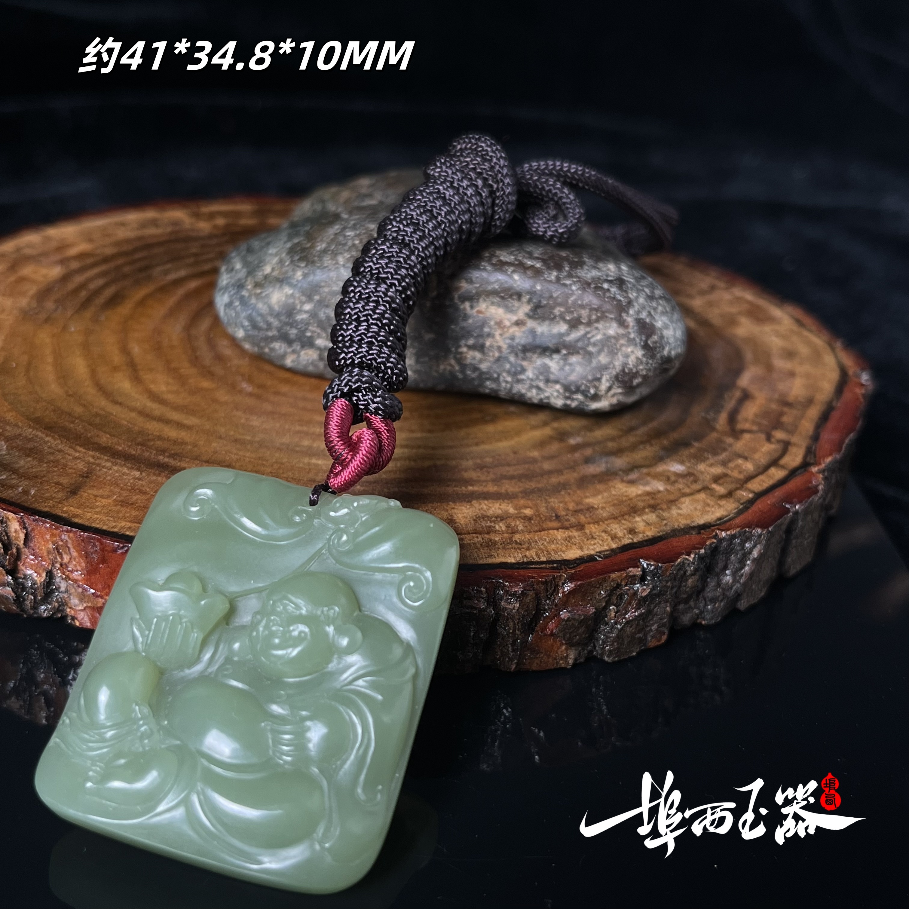 天然岫玉   河磨老种老色招财佛公方牌精工雕刻女款毛衣链玉坠