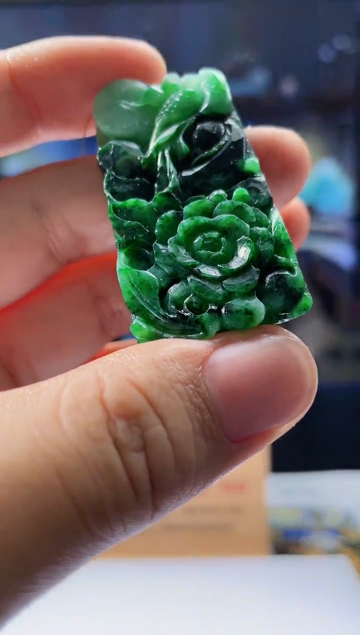 【闪购商品】定制翡翠未镶嵌55-毛货挂件需要抛光