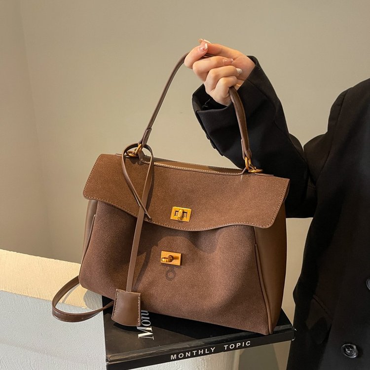 秋冬复古美拉德大容量包包女款爆款2025新款通勤单肩斜挎包托特包