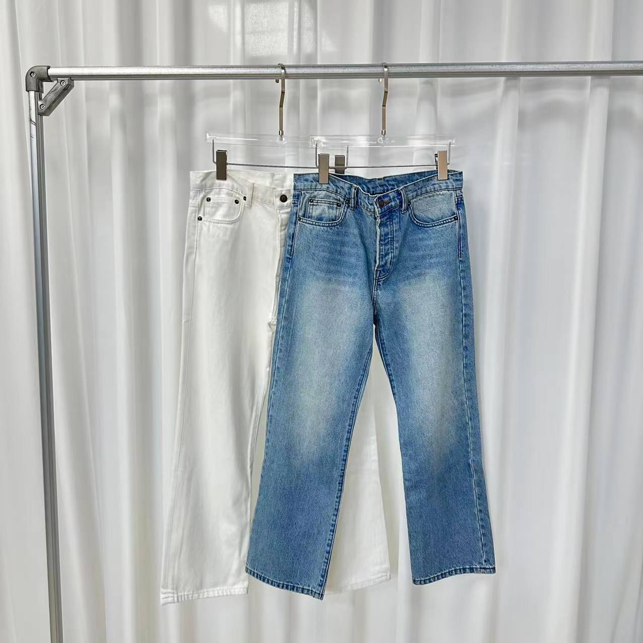 D STUDIO 两色排扣九分牛仔裤 D1601