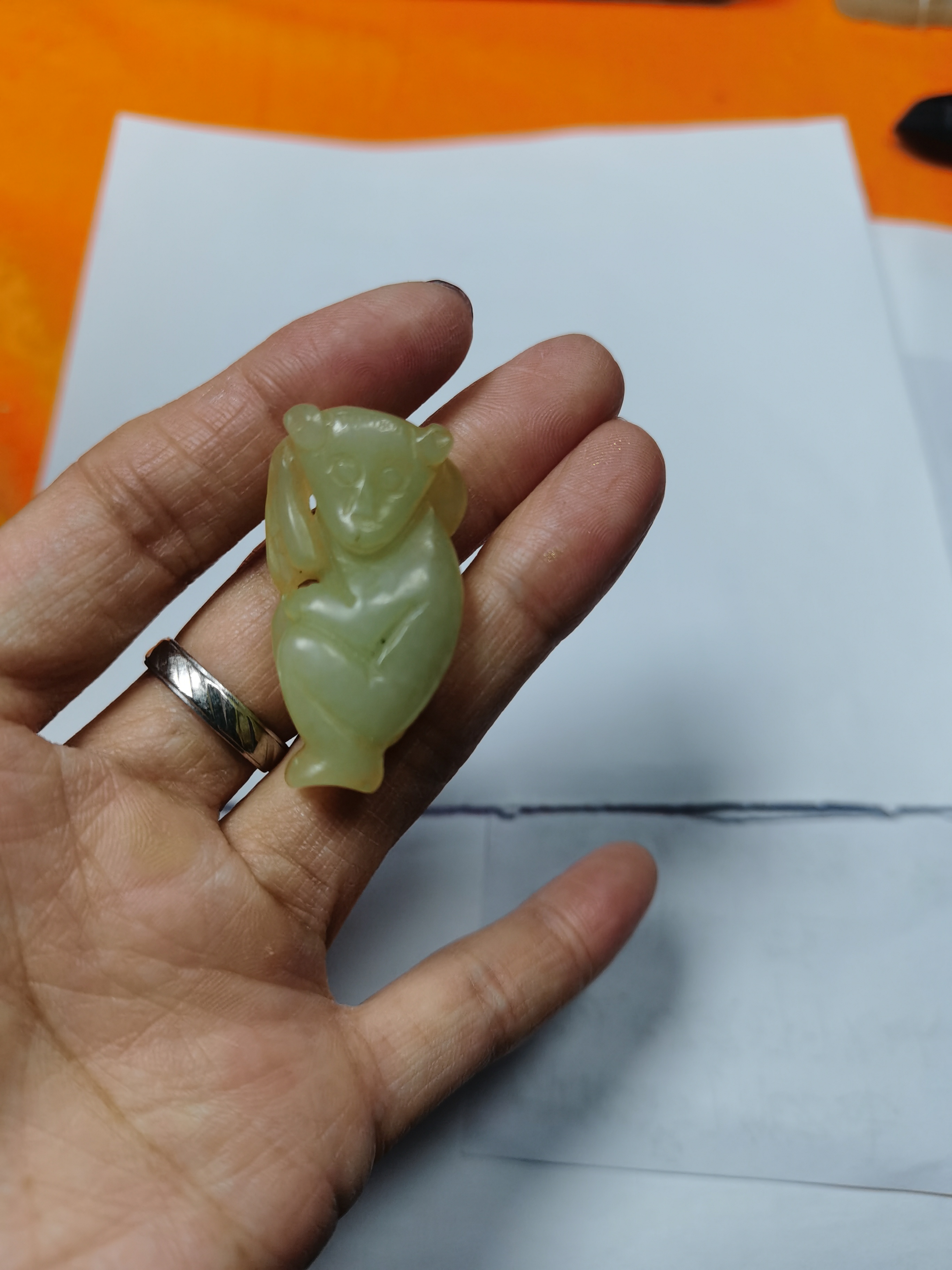 和田玉小玉猴手把件