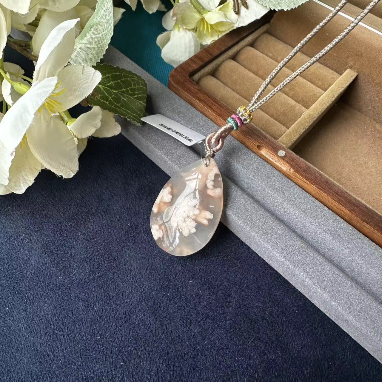 【珠宝厂长】樱花玛瑙水滴吊坠一件