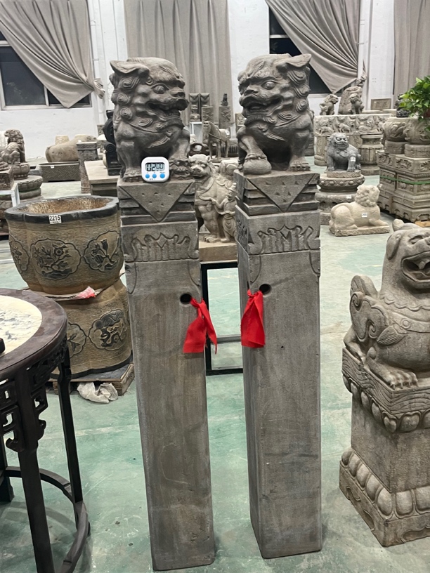 青石石雕 品相如图 不包邮。