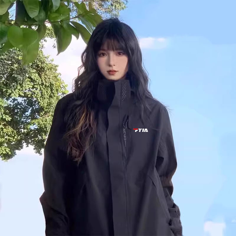 官方正品菲乐羽户外冲锋衣女款三合一秋冬防风登山服旅行保暖外套