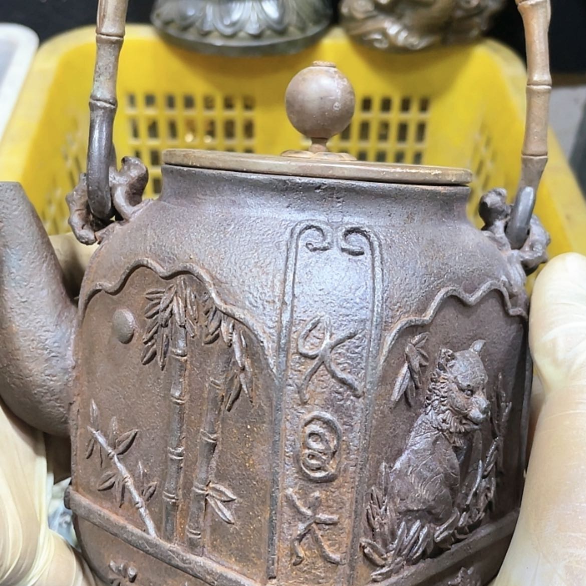 【闪购商品】瓷铁壶孤*