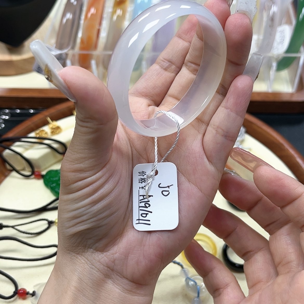 【闪购商品】玛瑙/玉髓手镯未镶嵌