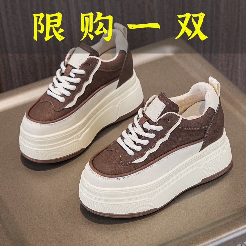 达芙妮沿荐增高9cm真皮内增高小白鞋2023秋新款运动休闲百搭厚底