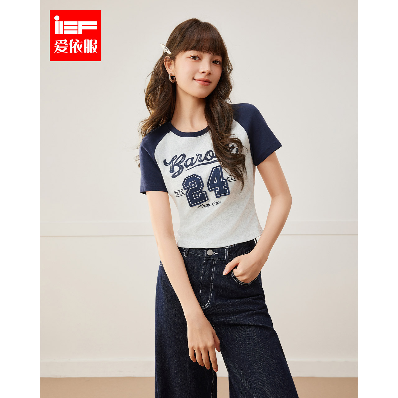IEF/爱依服2025春夏新款别致印花辣妹风显瘦别致短款T恤欧若风