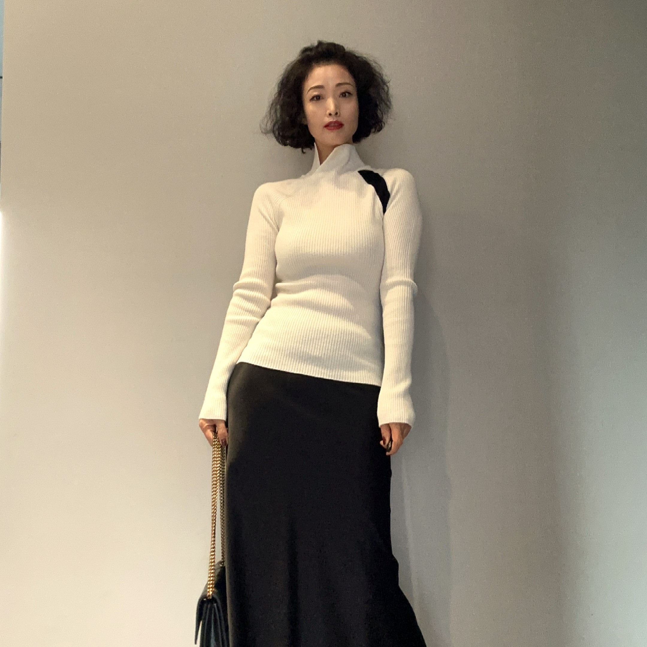 【墨白】高端羊绒修身打底衫MW9128