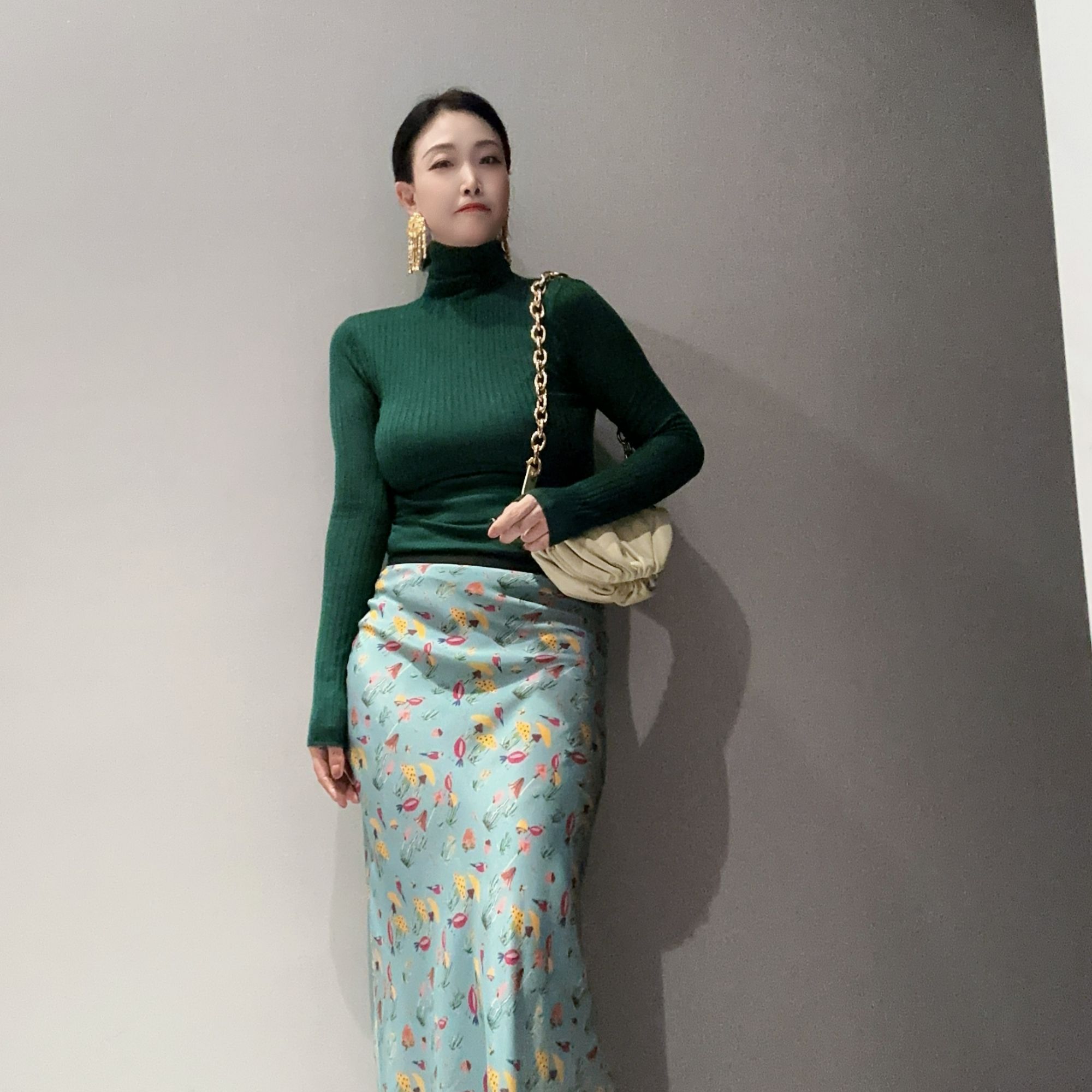 小众格调气质绿色毛织高领打底衫MW9705