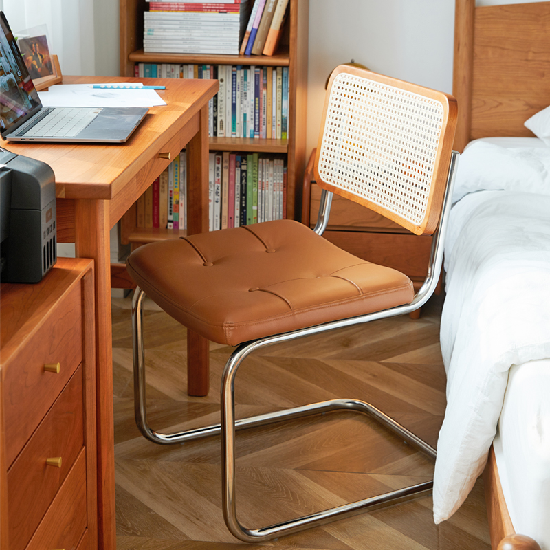 北欧中古藤编椅不锈钢ins轻奢复古奶油风家用书房学习椅实木餐椅