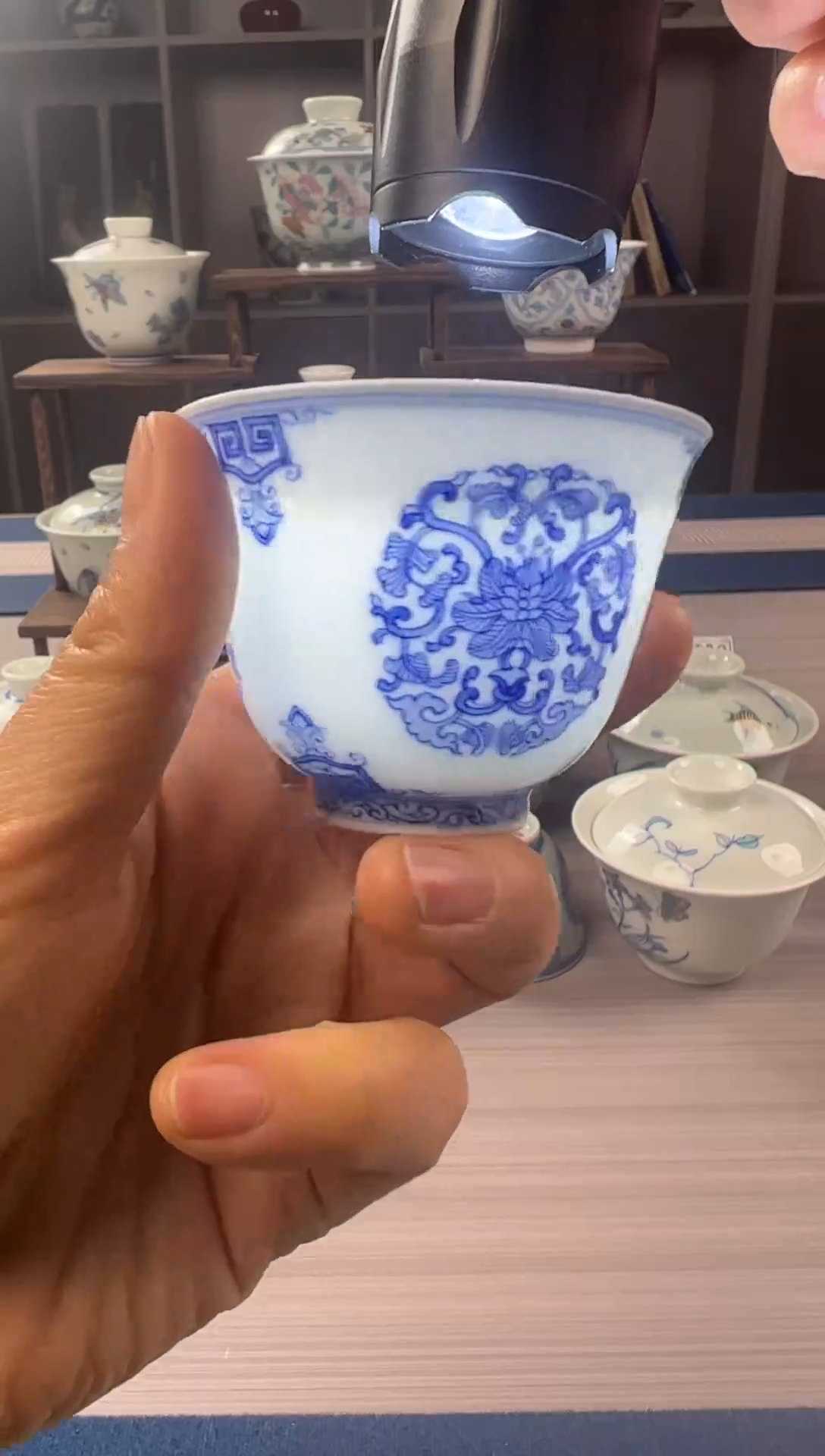 【闪购商品】瓷手绘团花主人杯