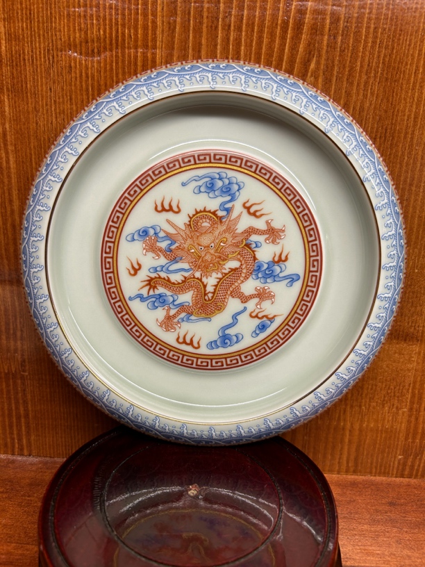 景德镇陶瓷矾红龙纹壶承