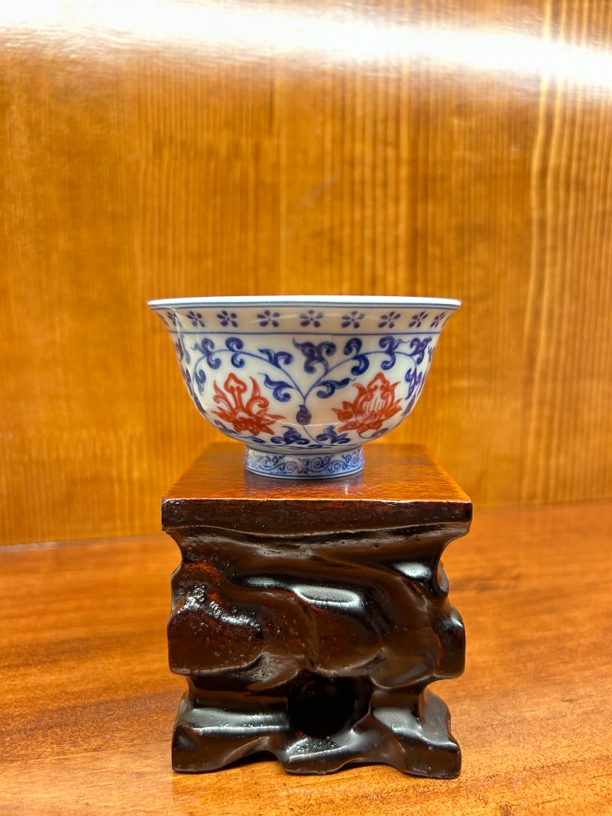 景德镇陶瓷手绘青花主人杯手工缠枝莲釉里红釉下彩七丞堂小压手杯