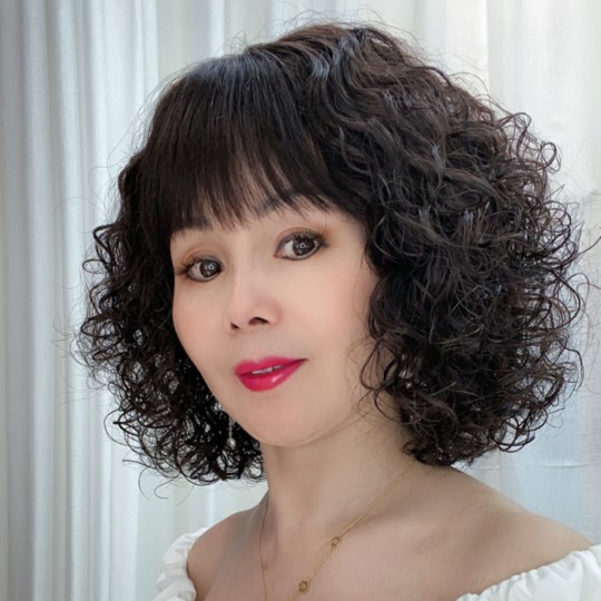 丽诗雅假发纯手工全真发超轻薄透气气质羊毛卷刘海款优选