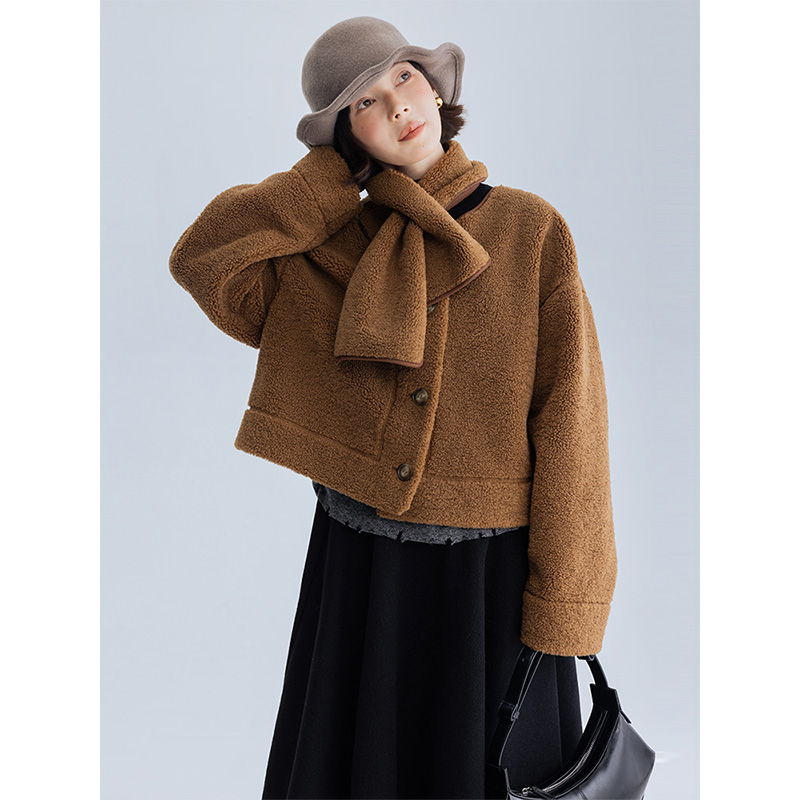 DotDrobe/多着带围巾 泰迪绒皮毛一体圆领外套女短款冬-咖色复古
