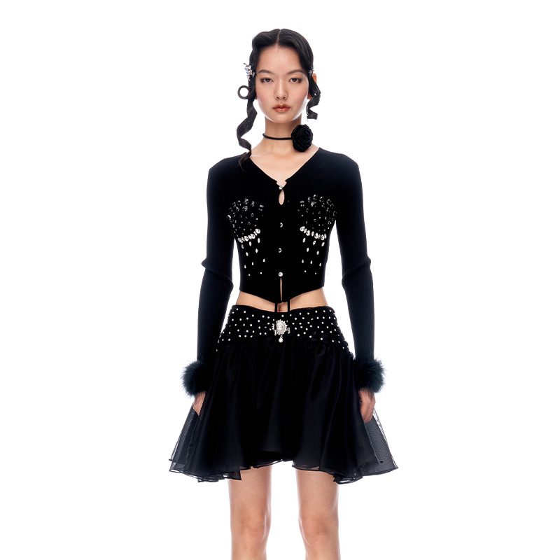 【陈大可专属】LE FAME/拉飞姆 钉钻羽毛镂空设计修身针织上衣.B108