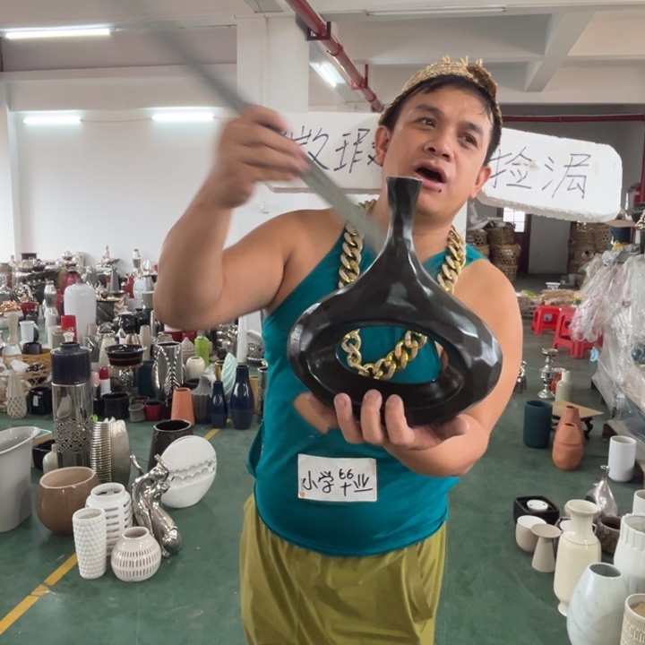 摆件79 号高中低温陶瓷瓶（部分微瑕）