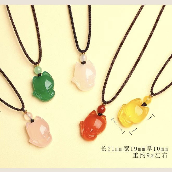 天然正品玛瑙小狐狸吊坠黄绿红白玉髓挂件转运玉石项链保真时尚女