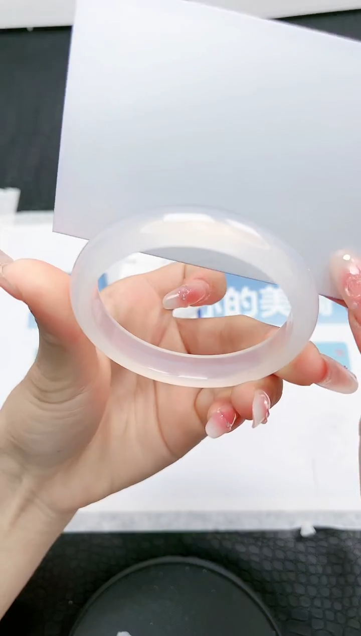 【闪购商品】石英质玉手镯未镶嵌234-54.4